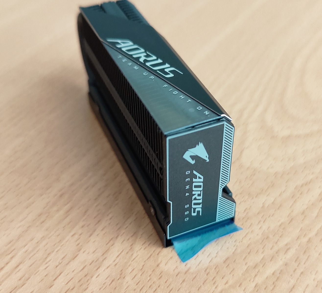 GIGABYTE AORUS Gen5 10000 SSD 2TB Review - The Silent Assassin