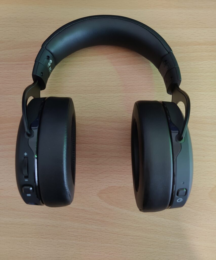 Corsair HS70 Headphones