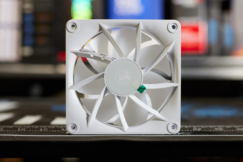 Corsair 3500X Case & ICUE LINK LX RGB Fan Review